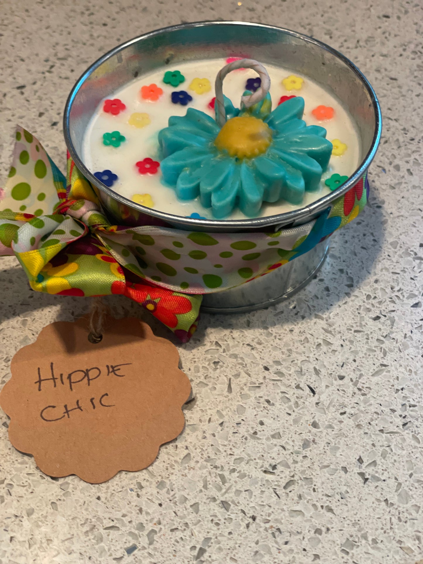 Hippie Chic Galvanized Pail Candle (Blue+Yellow Flower)