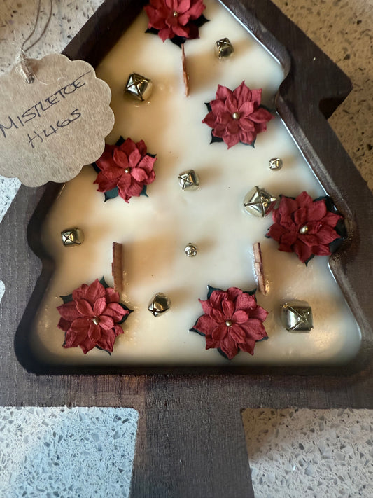 Mistletoe Hugs Tree Wood Bowl Candle
