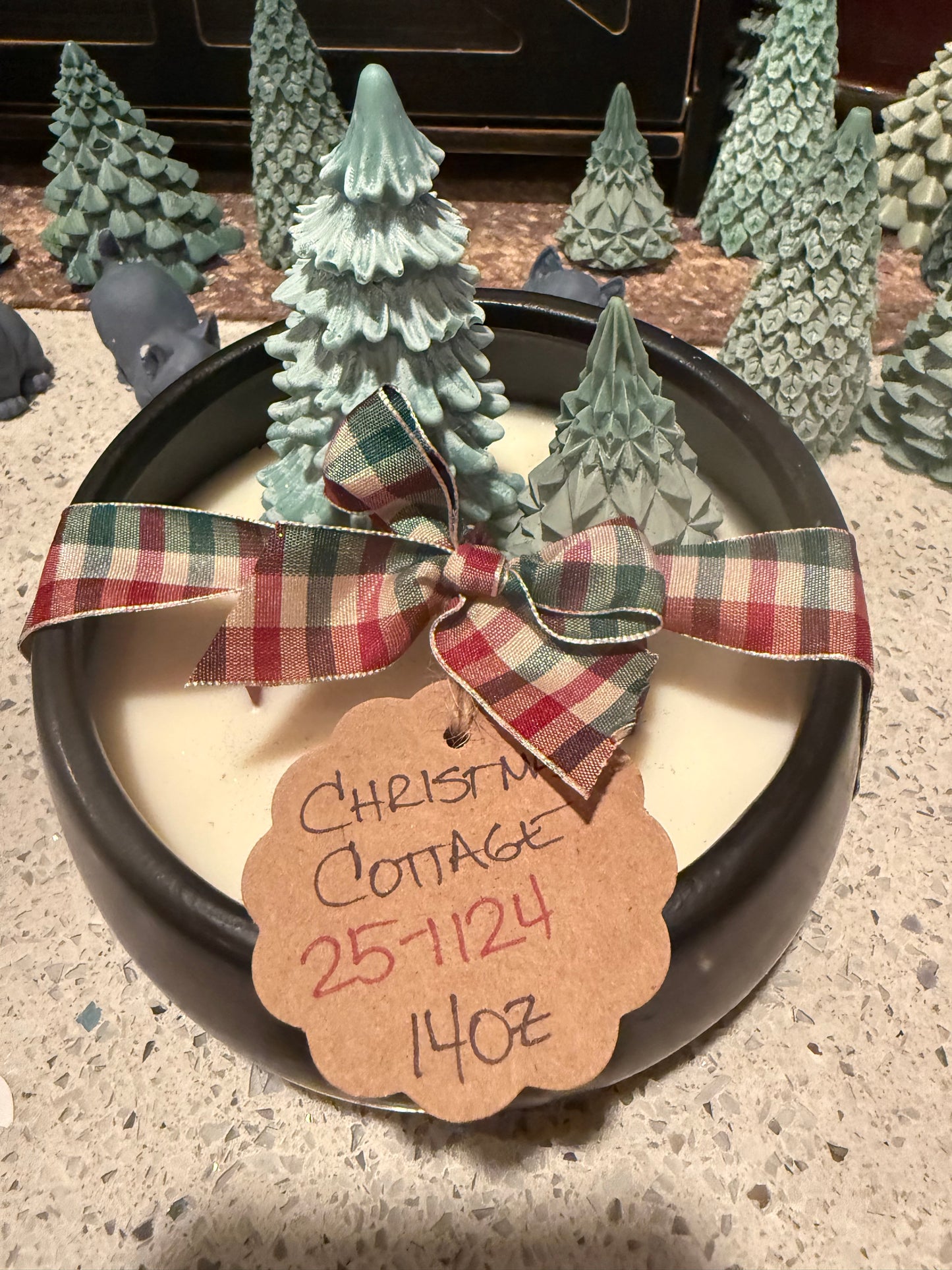 Christmas Cottage Black Candle