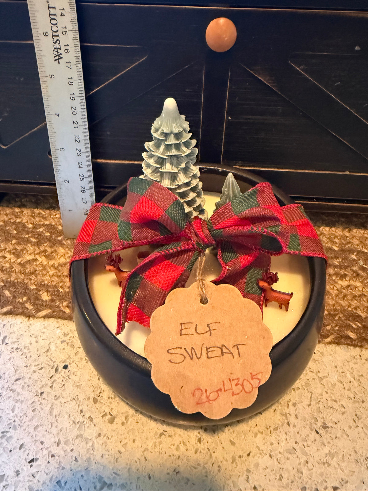 Elf Sweat Black Candle