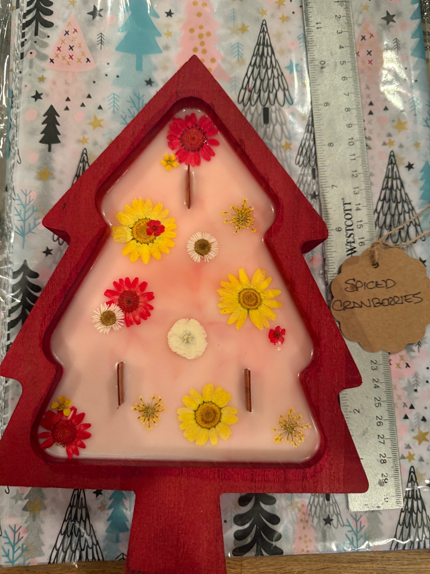 Spiced Cranberries Red Christmas Tree Wood Bowl Candle